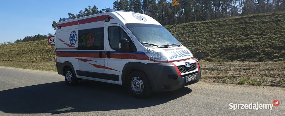 Anbulans peugeot Boxer 30 hdi przejscie Salon PL manualna Biskupiec