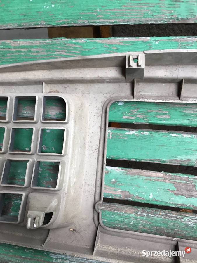 ATRAPA GRILL ISUZU TROOPER Karoseria Zielonka