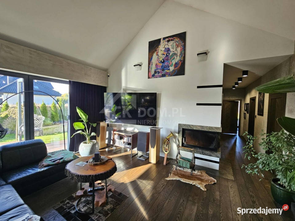 Nowoczesny dom z basenem Jędrzejów DO NEGOCJACJI dachówka