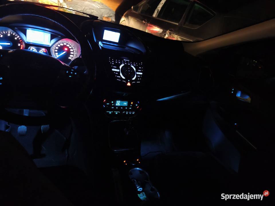 Ford Kuga nieuszkodzony Olsztynek sprzedam