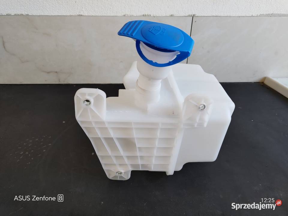 Zbiornik spryskiwaczy VW Passat b8 Wycieraczki i spryskiwacze Złoczew