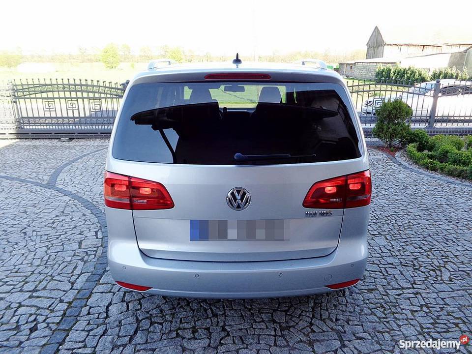 Do sprzedania Volkswagen Touran srebrny podgrzewane fotele Sulechów