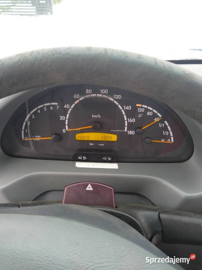 Podnośnik koszowy Mercedes sprinter GSR 200 3500kg łódzkie Rząśnia