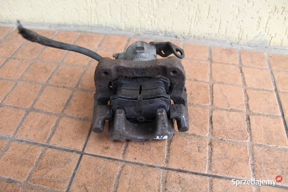 ZACISK HAMULCOWY PRAWY TYŁ VW BEETLE 20B osobowe sprzedam