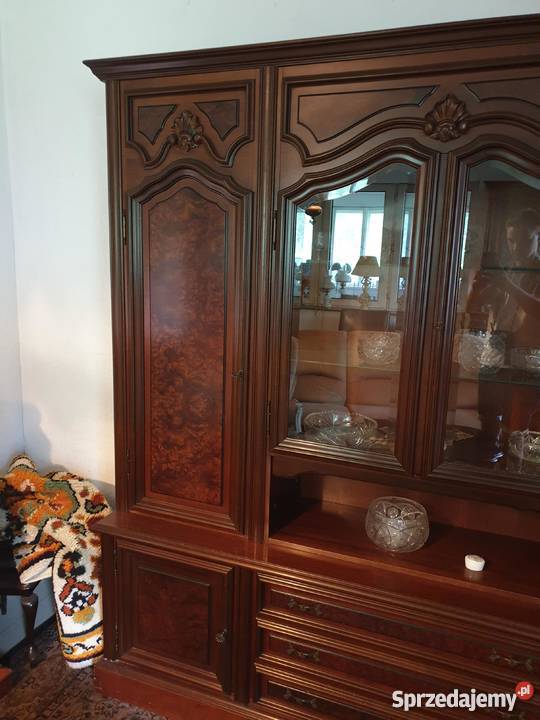 Stylowa meblościanka piękna i klasyczna Pszczyna