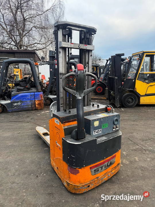 paleciak elektryczny STILL EGV16 maszt Triplex łódzkie Działoszyn