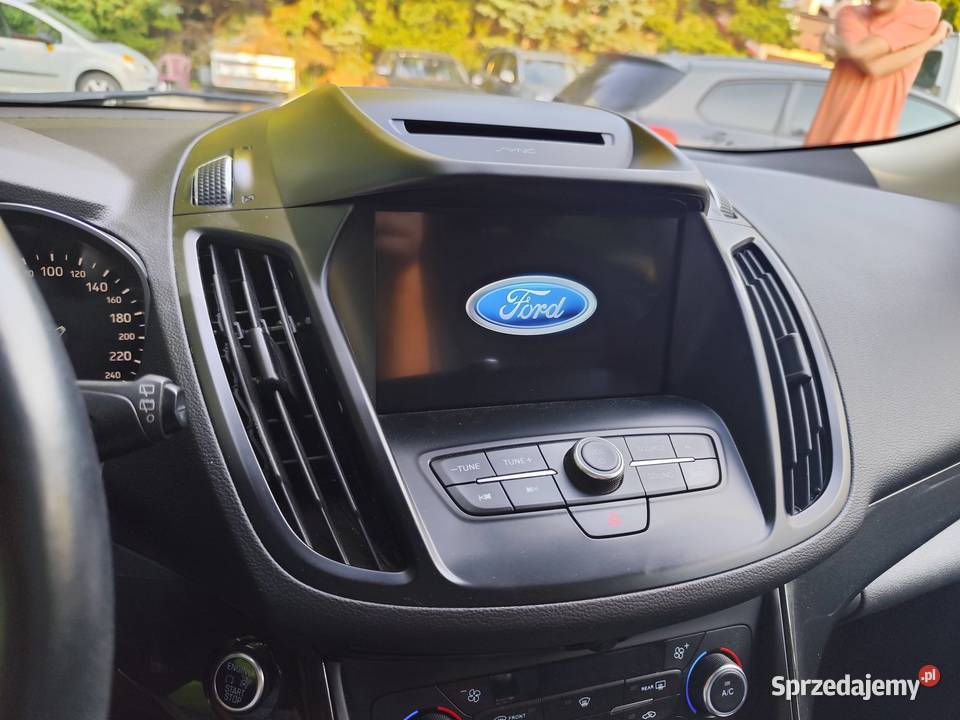 Ford Kuga 15 benzyna 150 2017r benzyna