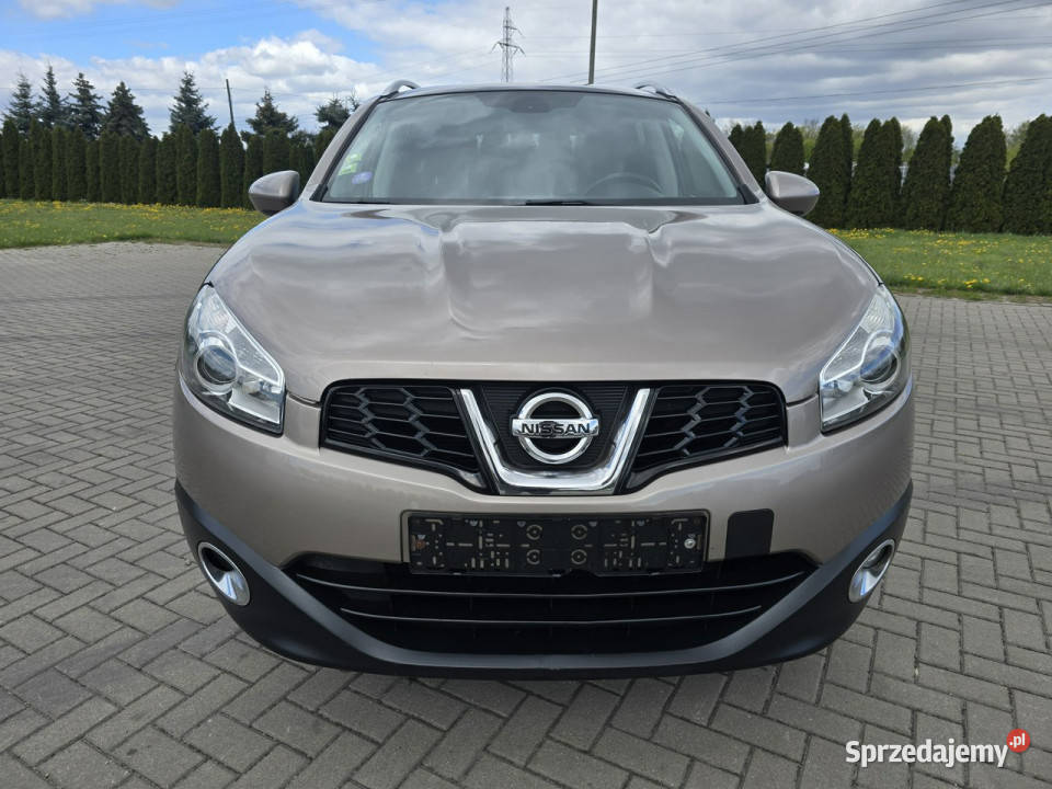 Nissan Qashqai2 20Benz 7 brązowy Kutno