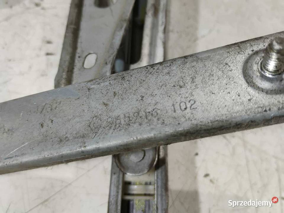 MECHANIZM PODNOŚNIK SZYBY PRAWY PRZÓD RENAULT