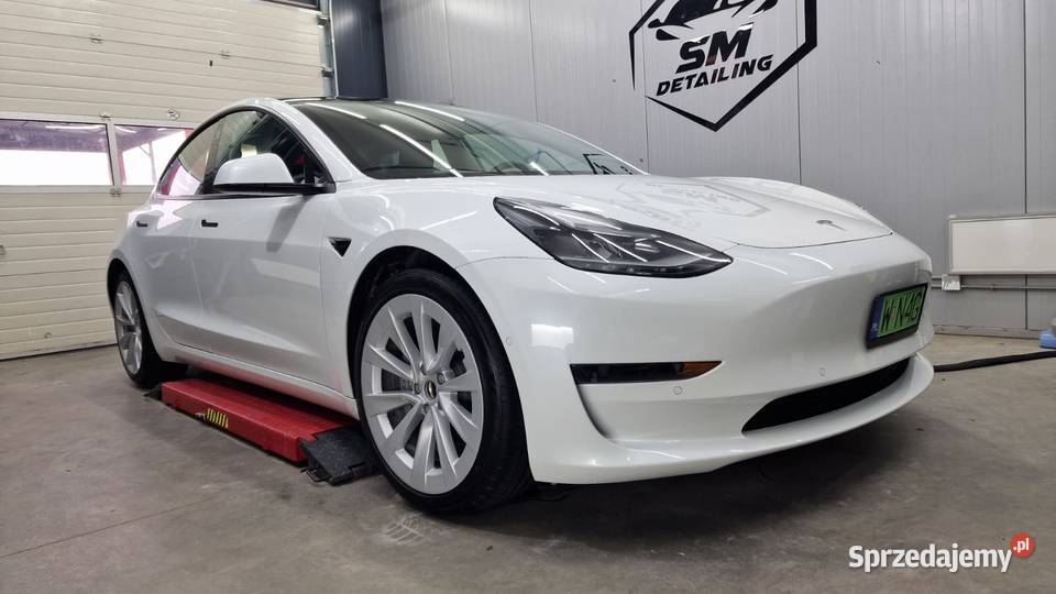 Tesla Model 3 RWD auto prywatne Warszawa
