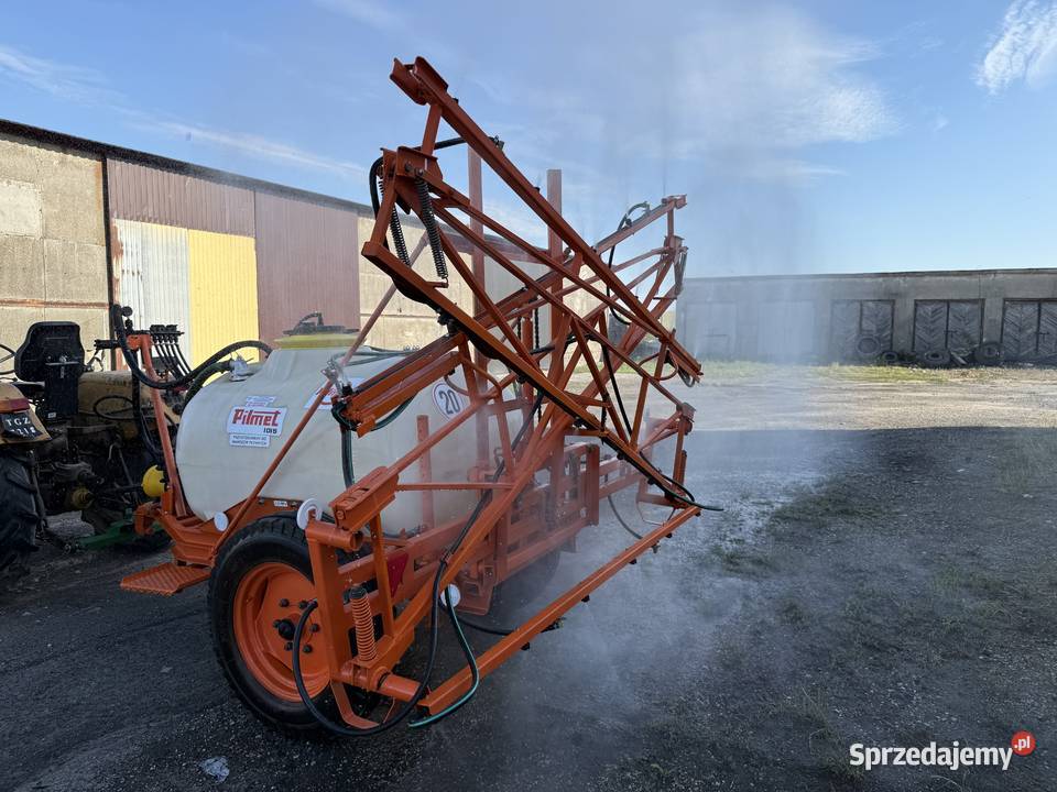 Opryskiwacz ciągany Pilmet 1000 litrów model Chrzanów
