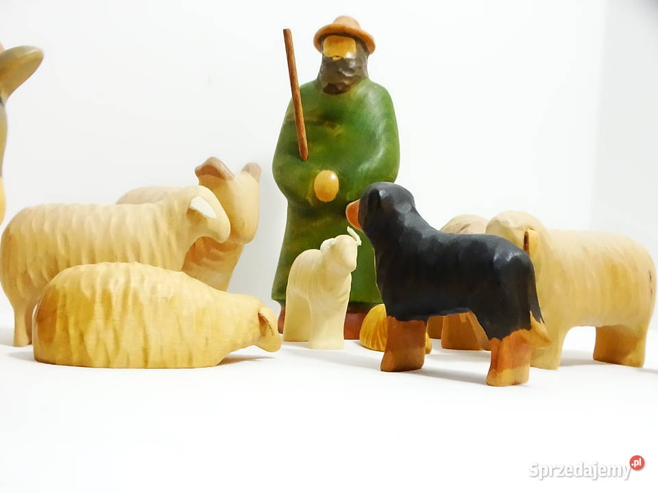 Zestaw 28 ręcznie wykonanych figurek marki Biłgoraj