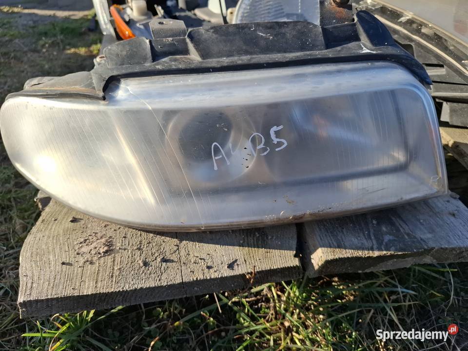 Lampa Prawa Przód Audi A4 B5 Lift Wisznice