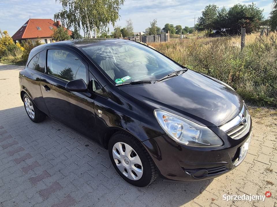 Opel Corsa D 2011 Wersja Limited Edition 111 1200cm3 Corsa Legnica