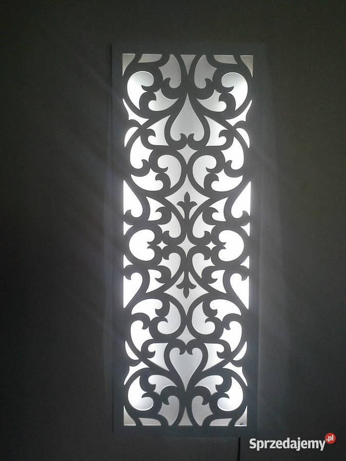 Lampa scienna panelowa Poznań