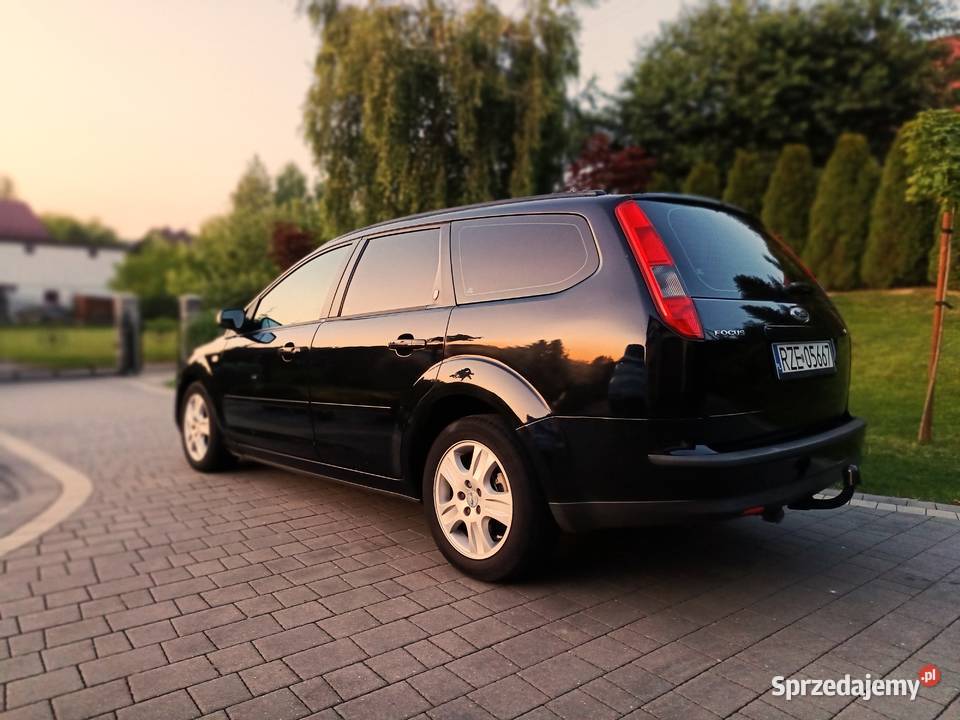 Ford Focus GHIA 18TDCI Wola Zgłobieńska