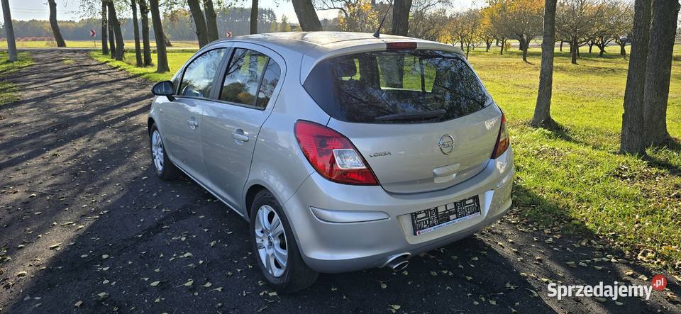 Opel Corsa 12 zadbane i ekonomiczne autko łódzkie Pamiętna sprzedam