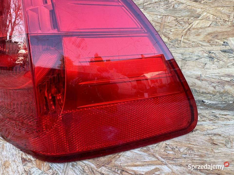 Lampa tył tylna prawa rh bmw e90 e91 lift lci Międzychód