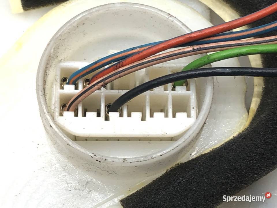 ZAMEK DRZWI PRAWY PRZÓD SUZUKI SWIFT III