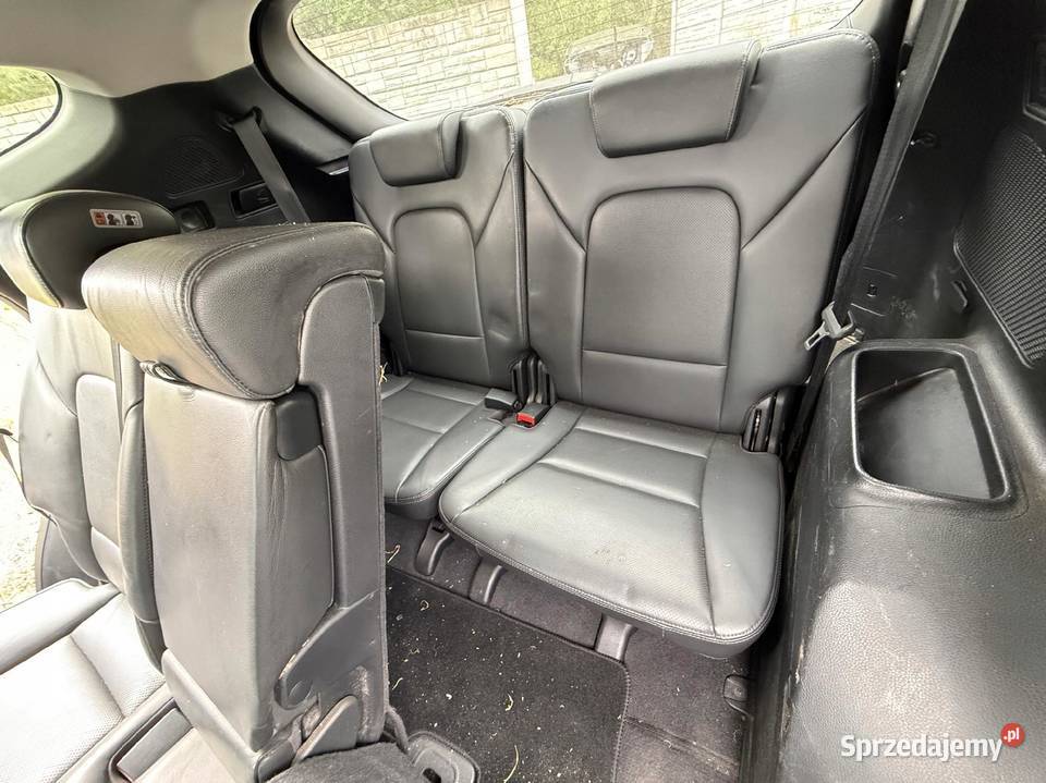 Fotele skóra wnętrze kanapa komplet 7os Hyundai osobowe Barłogi