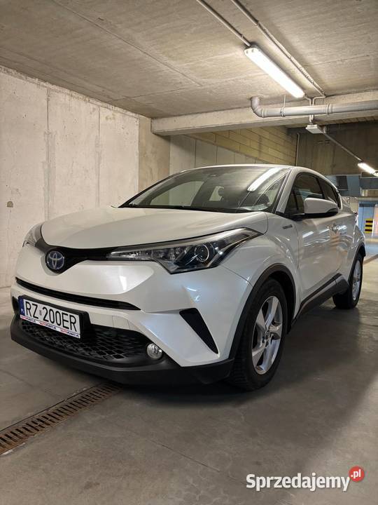 Toyota CHR 18 Hybrid Rzeszów