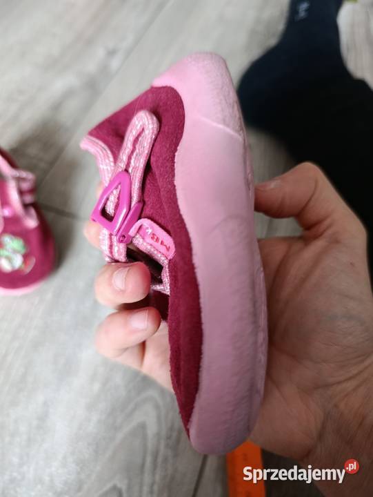 buty kapcie dziewczęce rozmiar 21 długość Poznań