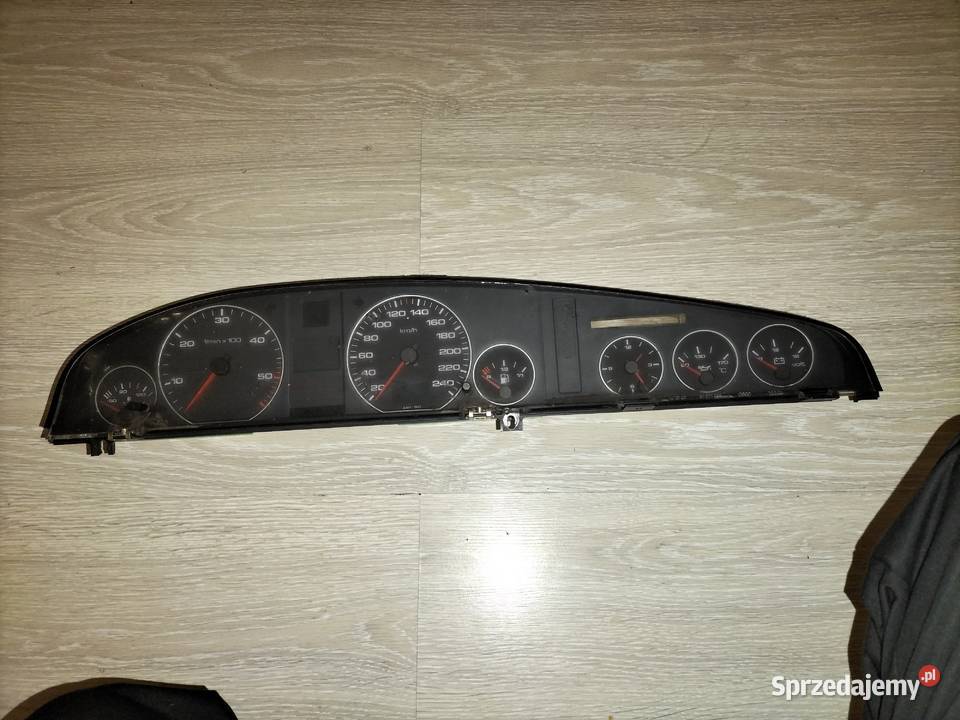 LICZNIK ZEGAZY AUDI 26C4 A6 C4 25TDI 19TDI Kamień-Kolonia sprzedam