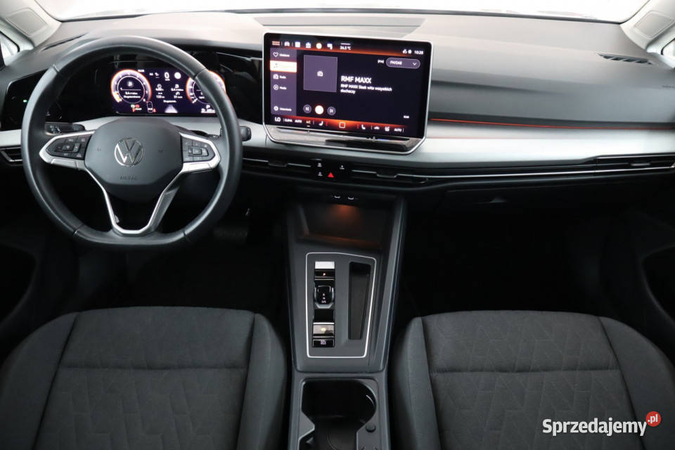 VW Golf 15 eTSI asystent parkowania Zabrze