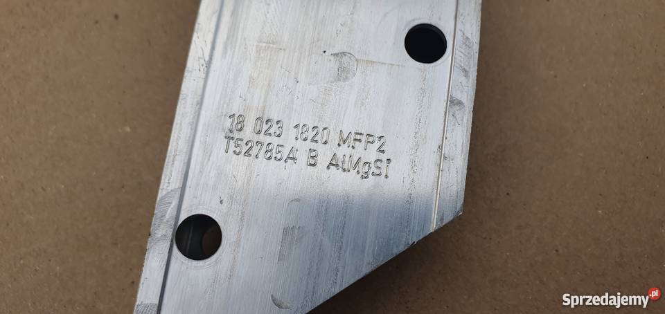 MERCEDES GLC W 253 WSPORNIK UCHWYT WZMOCNIENIA Bieleń