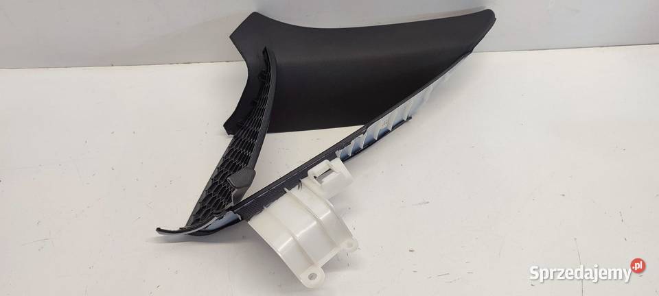 AUDI A4 B9 OSŁONA SŁUPKA PRAWY TYŁ 8W5867288B