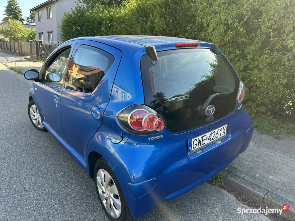 Toyota Aygo liftingu 5 drzwi niski niebieski Wejherowo