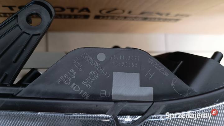 LAMPA PRZEDNIA TOYOTA AVENSIS T27 LIFT T29 Warszawa