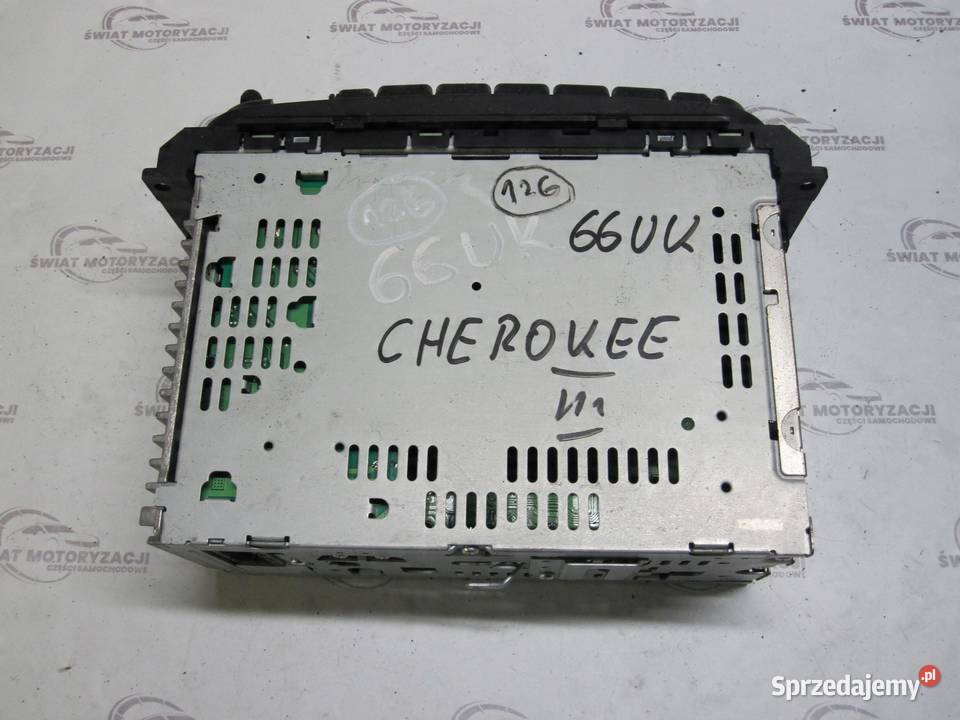 CHEROKEE KJ III 28 CRD 04r Radio P05091650AB