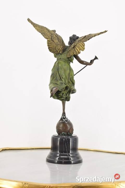 RZEŹBA FIGURA Z BRĄZU VICTORIA KOBIETA Z WIEŃCEM Kraków