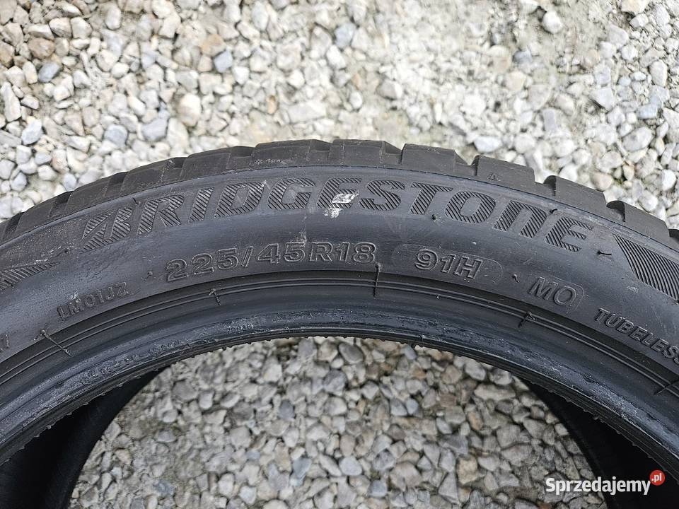Bridgestone Blizzak LM001 225 45 R18 MO Zimowe Libiąż