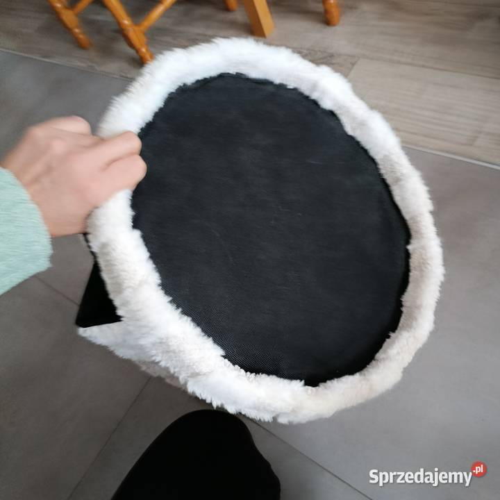 pufa ze schowkiem