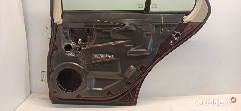 MERCEDES W211 DRZWI PRAWY TYŁ KOLOR 037 sprzedam