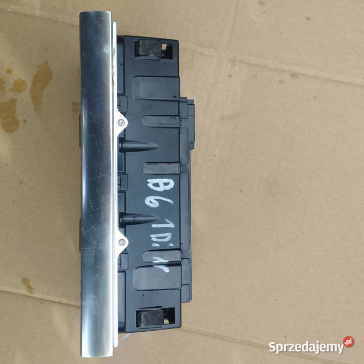 Panel klimatyzacji audi a4b6 1din 8e0820043j Panele sterowania, przełączniki