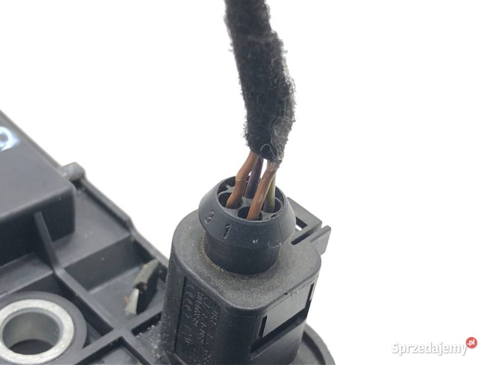 KLAMKA KLAPY TYŁ VW TOURAN Minivan 0310 osobowe Klapy bagażnika