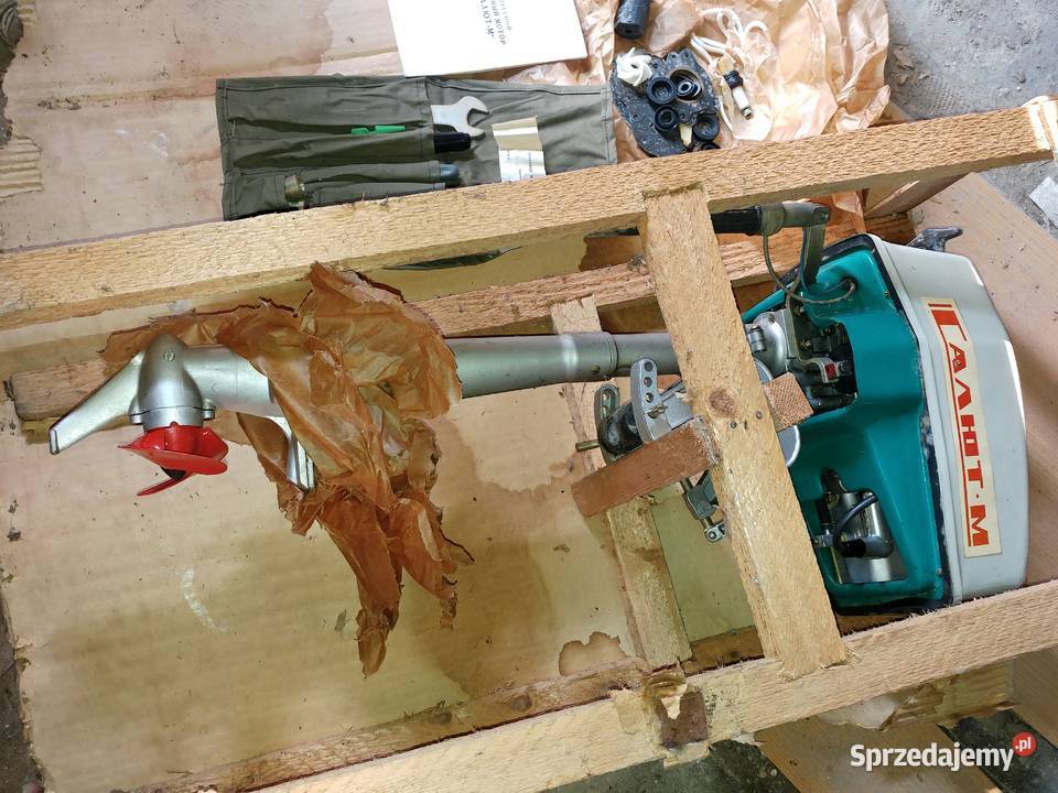 Salut M silnik zaburtowy do łodzi nie pływany Wrocław