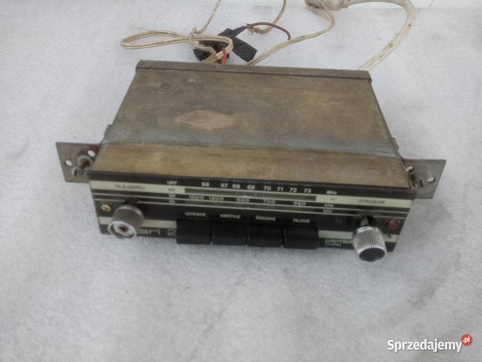 Fiat 126p Maluch Radio samochodowe Safari 2