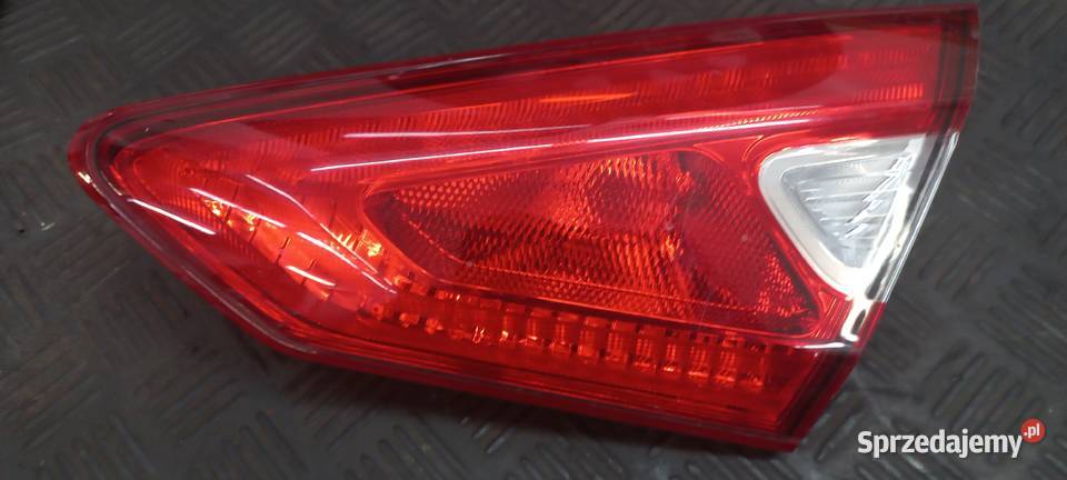 NISSAN PULSAR 1418 LAMPA TYLNA PRAWA WEWNĘTRZNA osobowe Lampy tylne Stalowa Wola