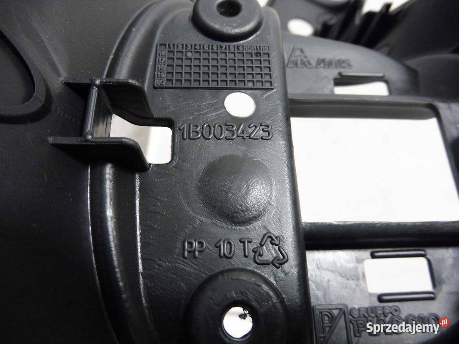 Piaggio MP3 300 500 nowa obudowa kierownicy