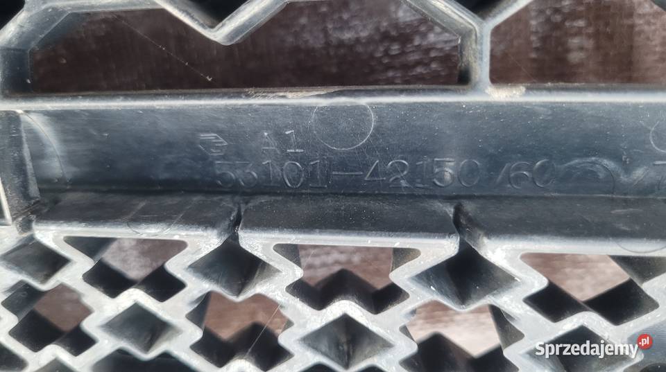 ATRAPA GRILL TOYOTA RAV4 III 2006 osobowe Ruda Śląska sprzedam