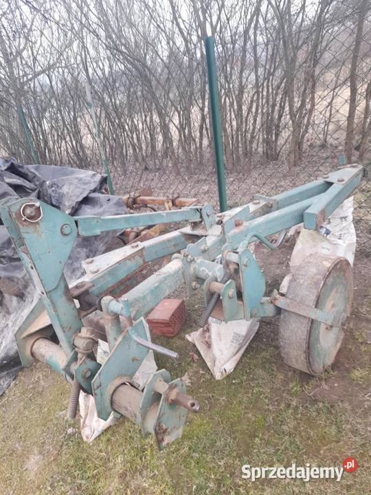 Pług 3 skibowy nieuszkodzony świętokrzyskie Pępice