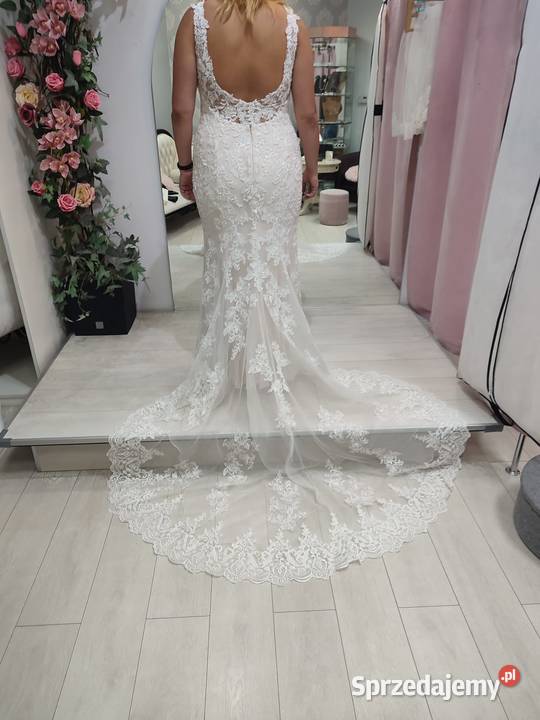 Suknia ślubna nowa Demetrios Cosmobella model Woźniki