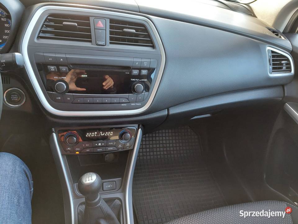 Sprzedam Suzuki SX4SCross manualna Samochody osobowe Wieluń