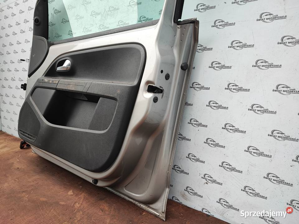 VOLKSWAGEN UP 15r drzwi prawe przód 140 mikronów Kielce