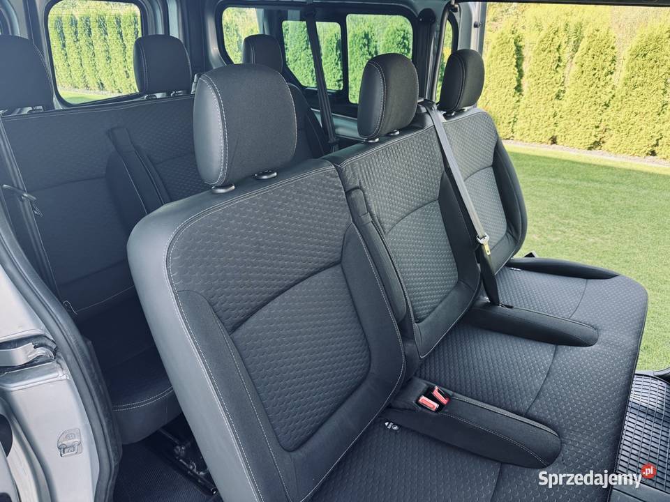 Opel Vivaro Salon 9 osobowy Kamera