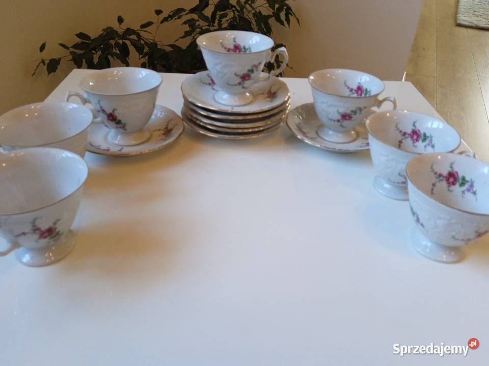 Porcelanowe Filiżanki do kawy z Wałbrzycha Talerze i talerzyki Andrychów